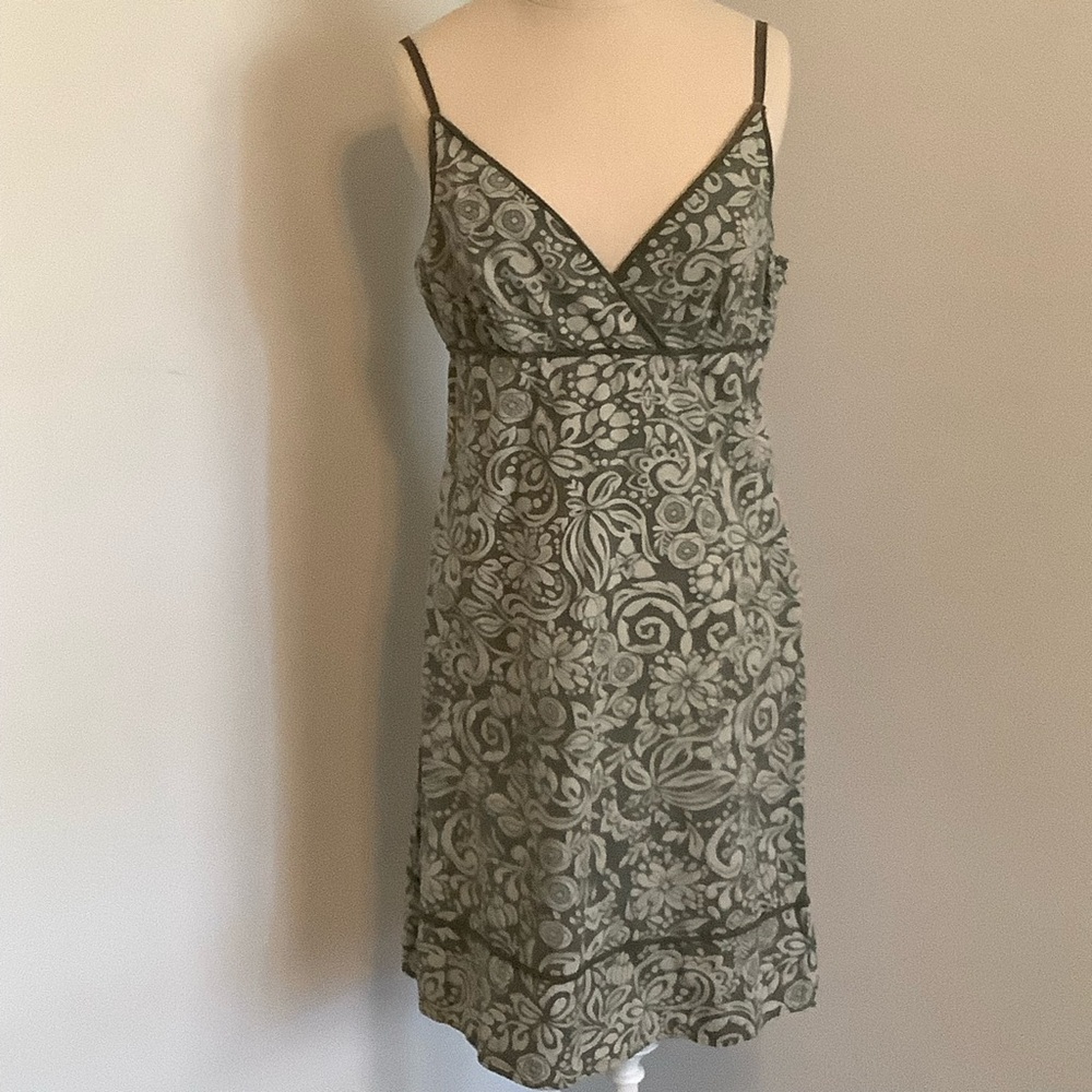 Label of Graded Goods Women’s Dress